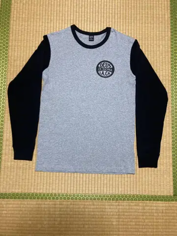 DEUS EX MACHINA 긴팔 티셔츠 그레이/블랙 S 사이즈