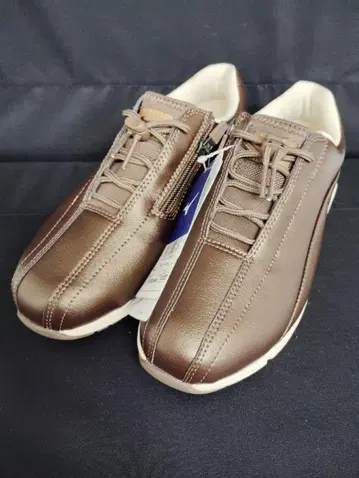 미사용 새상품 MIZUNO 미즈노 프리워크AL 사이드 지퍼 23.5cm
