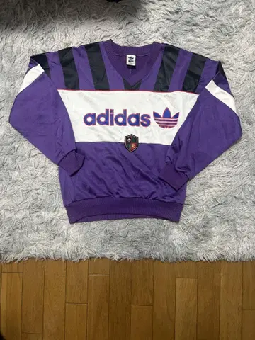 adidas 90s 레트로 맨투맨 가격 인하 협상