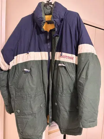 Nautica Blue Water Challenge 다운 자켓