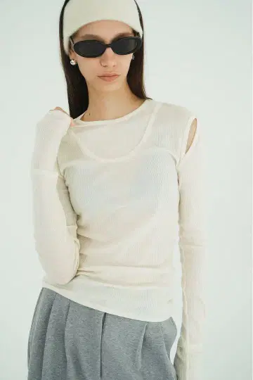 CLANE 레이어드 숄더 컷 탑스
