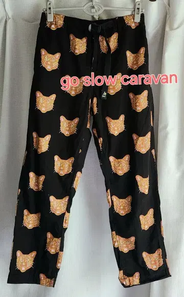 매우 새상품급 고양이 패턴 코튼 팬츠 go slow caravan