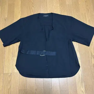 UNITED TOKYO 블랙 오픈 프론트 셔츠