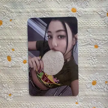 TWICE 사전녹화 THIS is FOR 7/13 인기가요 포토카드 지효