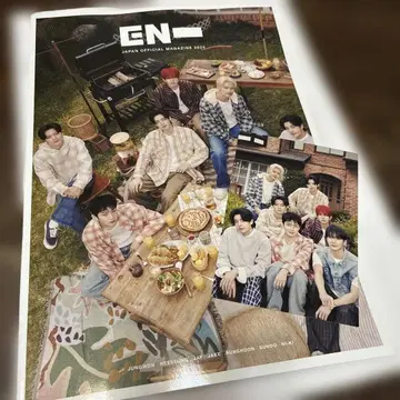EN JAPAN OFFICIAL MAGAZINE 2025와 엽서