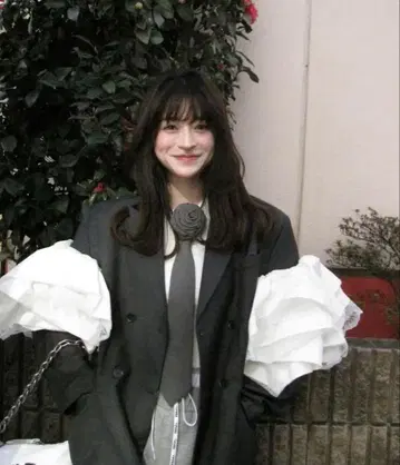 Bibiy ROSETTE NECK TIE 그레이