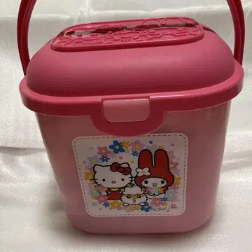 헬로키티 마이멜로디 코로코로밤밤 후타츠키 바케츠 산리오