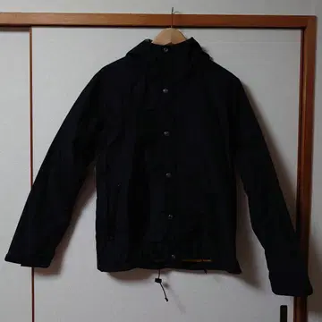 페로우즈 마운틴 후드티 L 사이즈 블랙 컬러