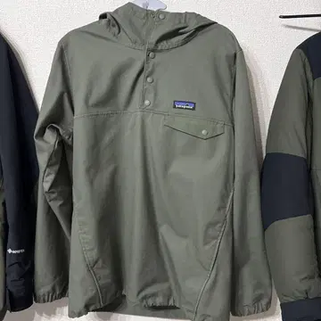 Patagonia 풀오버 마운틴 파카 올리브 그린