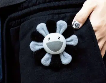 카이카이키키 무라카미 다카시 꽃 키체인 Flower Key Chain