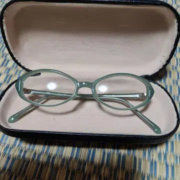 Sybilla 안경