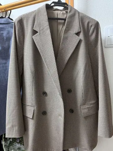 GU 체크 무늬 더블 브레스트 자켓