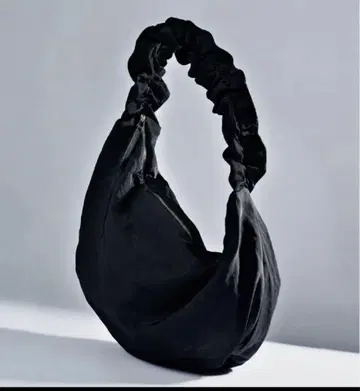 OUAT office bag 숄더백 슬링백