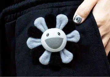 카이카이키키 무라카미 다카시 꽃 키체인 Flower Key Chain