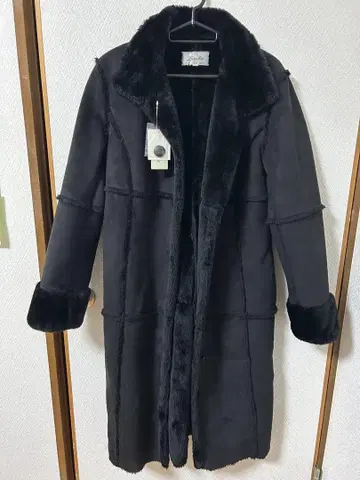 Luvulite 블랙 인조 모피 롱 코트 택 포함
