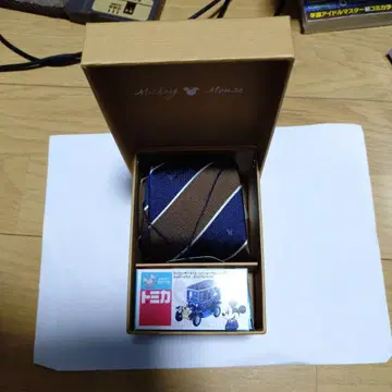 디즈니 아오야마 넥타이 익명 배송