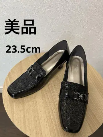 FELICE COLLECTION 버클 장식 펌프스 블랙