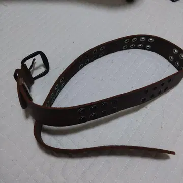브라운 가죽 벨트 블랙 버클 포함