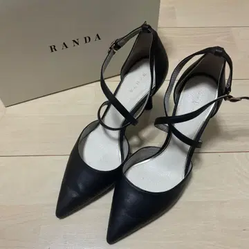 RANDA 블랙 하이힐