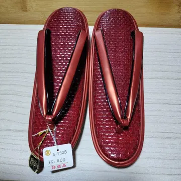 새상품 빨간색 뜨개질 무늬 조리 (23.5cm)