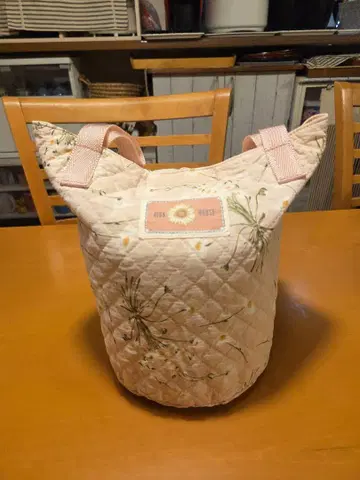 PINK HOUSE 꽃무늬 퀼팅 백