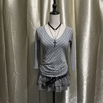 Armani Exchange 티셔츠 y2k 페어리 그런지