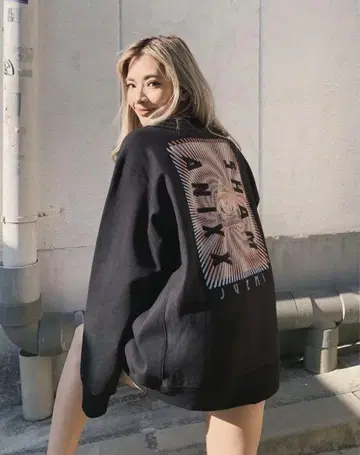 주에미 SHAM ANIXX 맨투맨