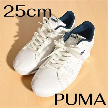 PUMA 화이트 네이비 스니커즈