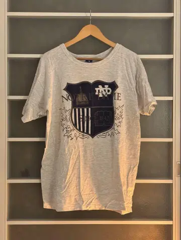 90s-00s Champion Tee