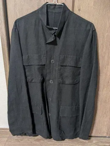 블랙 포켓 부착 셔츠 자켓
