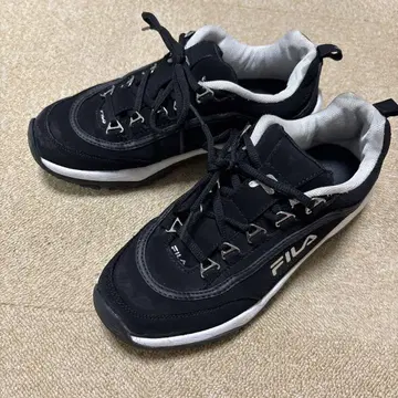 FILA 블랙 스니커즈