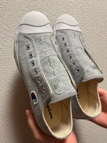 Champion 그레이 스니커즈