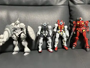 HG 기동전사 건담 지크 액스 4종 세트 조립 완료