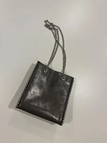ZARA 스터드 체인 백