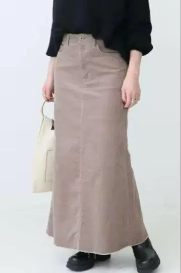 Spick & Span 코듀로이 맥시 스커트 사이즈 40