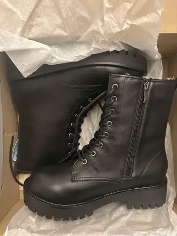 블랙 가죽 레이스업 부츠 24cm