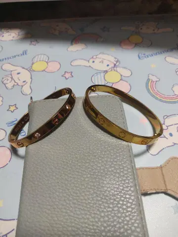 나사 고정 팔찌 2종류