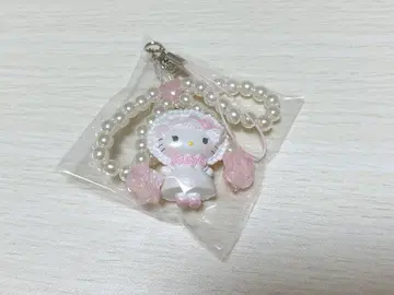 화이트 프릴 헬로키티