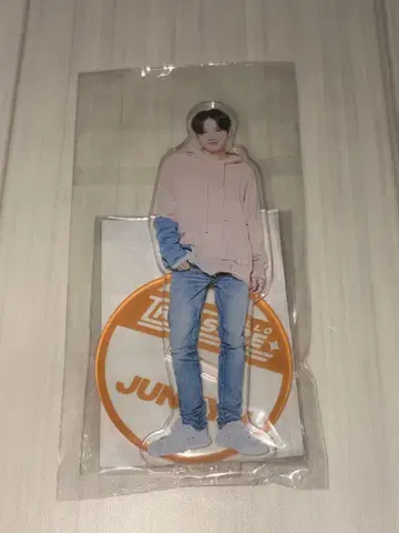 TREASURE 준 피규어 밤 스탠드