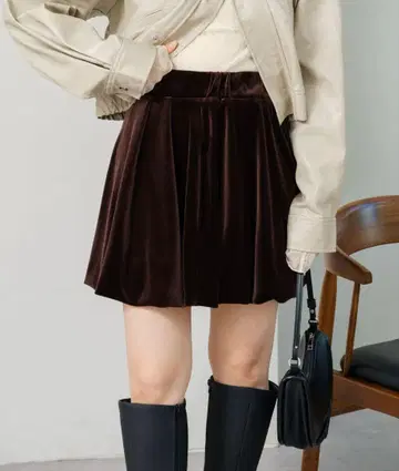 Kastane 벨로아 벌룬 미니 스커트 브라운