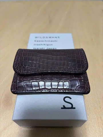 Wildswans Tongue (텅) 크로코 익스트림 카베르네