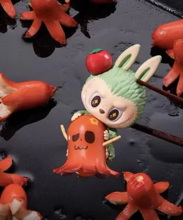 popmart 팝마트 labubu wacky mart