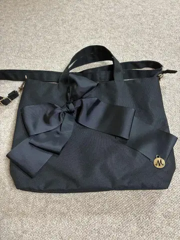 M's Gracy 블랙 숄더백