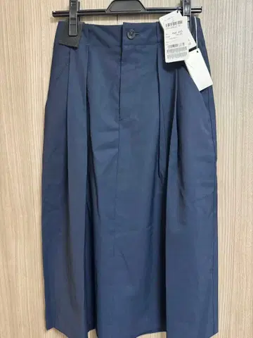 JOHN SMEDLEY 플레어 스커트 다크 블루 사이즈 1