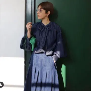 새상품 machatt 데님 리본 블라우스