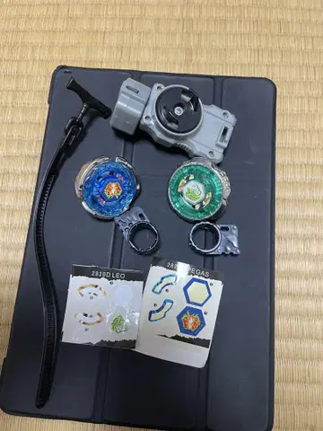 Beyblade Burst 파랑과 그린의 배틀 베이