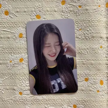 BABYMONSTER 사전 녹화 로라 SHEESH 트레이딩 카드