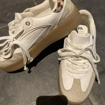 ZARA 스니커즈 38 레오파드 무늬