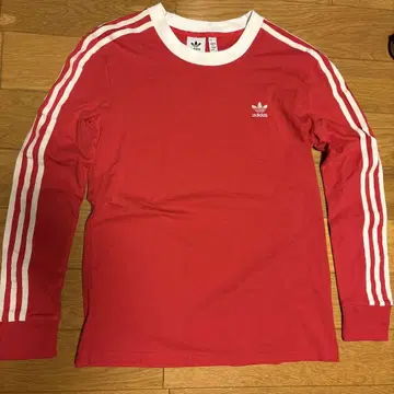adidas 레드 긴팔 티셔츠 M
