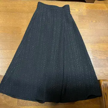 투모로우랜드 BACCA 블랙 롱 플레어 스커트 34